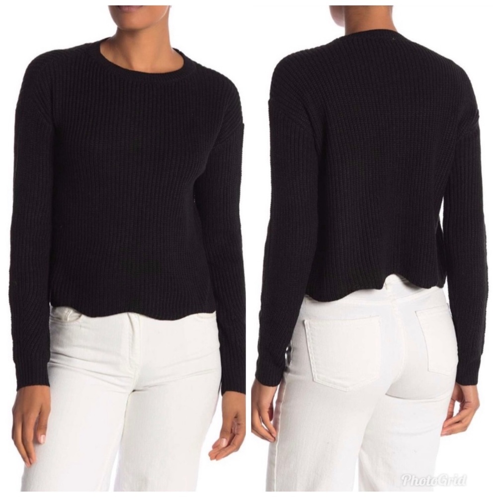 Scalloped Trim sweater L